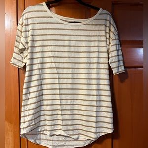 Old Navy Women’s Gold & White T-Shirt